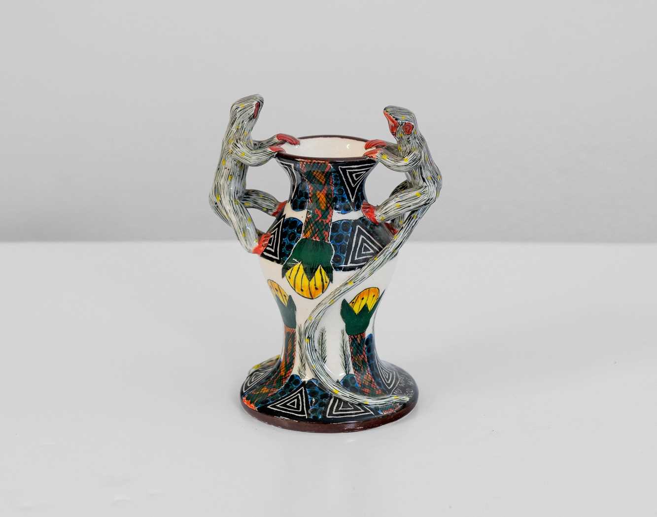Lot 130 - Ardmore Ceramic Studio (South Africa 20th Century)