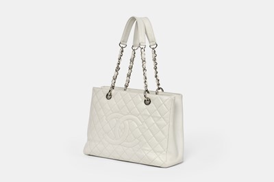 Lot 17 - Chanel Quilted Caviar Shopper Grand