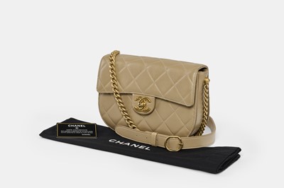Lot 5 - Chanel Moon Messenger Flap bag Crossbody