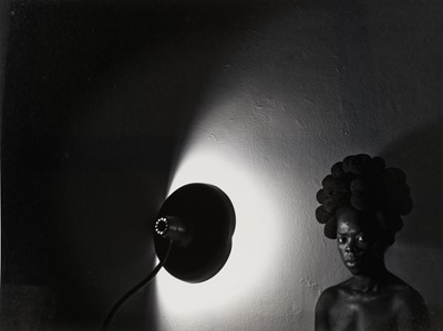 Lot 16 - Zanele Muholi (South Africa 1972-)