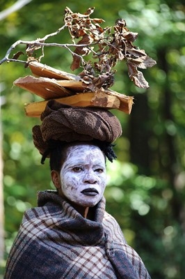 Lot 18 - Lindeka Qampi (South Africa 1969-)