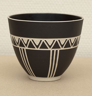 Lot 77 - Ardmore Ceramic Studio (South Africa 20th Century)