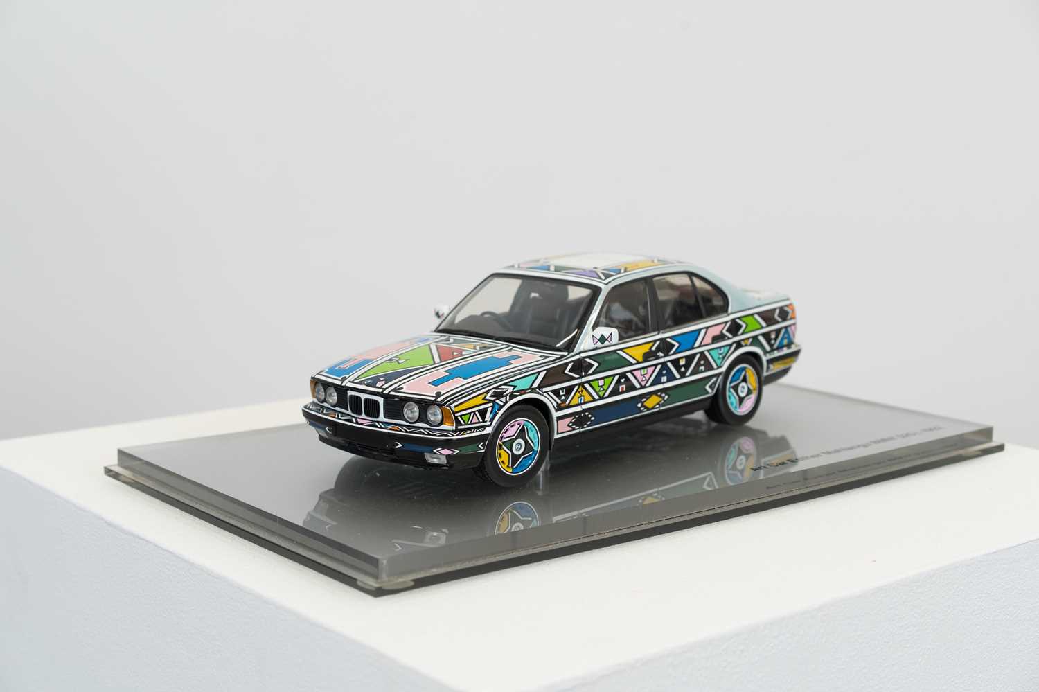 Lot 40 - Esther Mahlangu (South Africa 1935-)