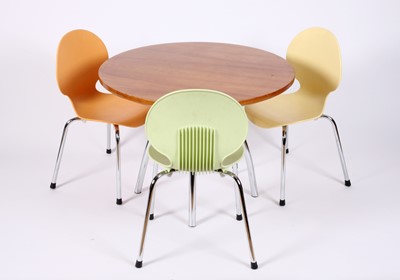 Lot 72 - Three Italian 'Ant' stacking children's chairs by Galvano Tecnica, made in Italy and a table