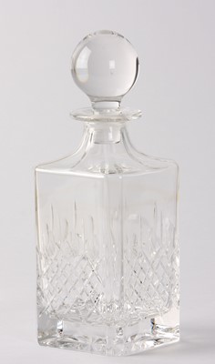 Lot 11 - ,A modern square clear glass whisky decanter with fan-shaped pattern and a globular stopper