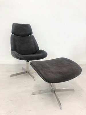 Lot 267 - ,A pair of modern grey armless lounge accent chairs with matching ottomans